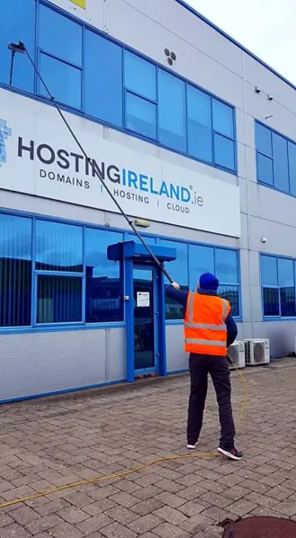 iShine cleaner in high-vis cleaning industrial building glazing